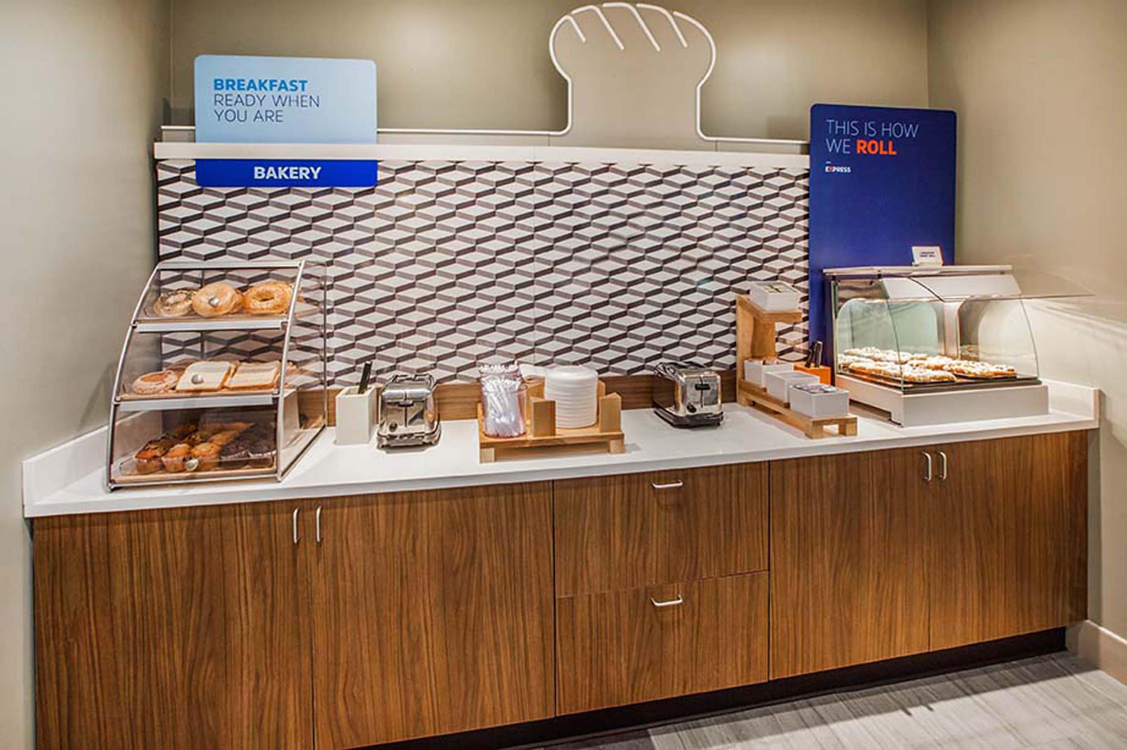 Holiday Inn Express & Suites Columbus East - Reynoldsburg By Ihg Экстерьер фото